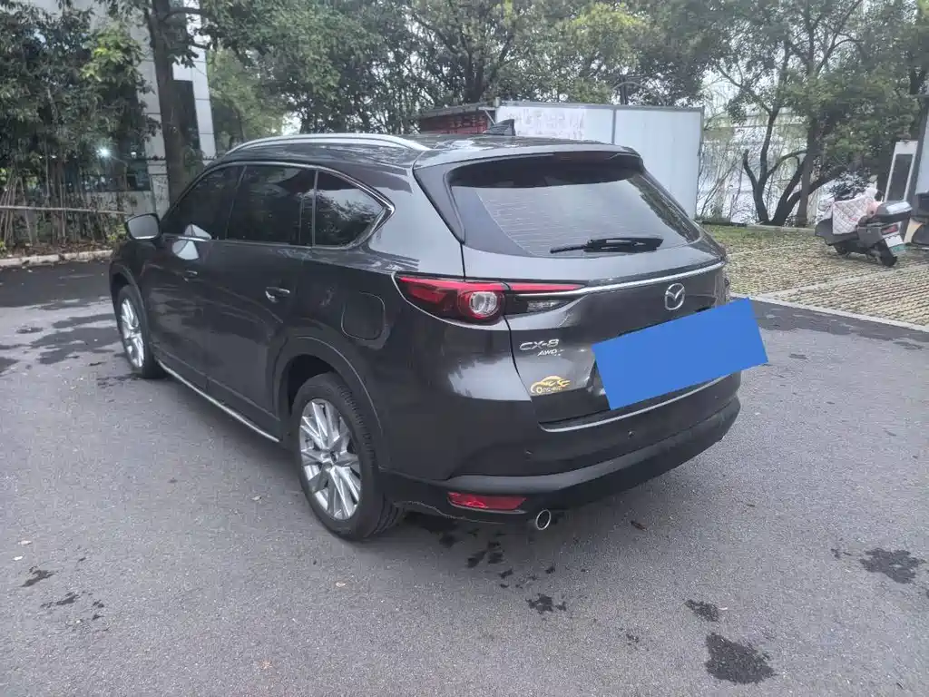 MAZDA CX 8