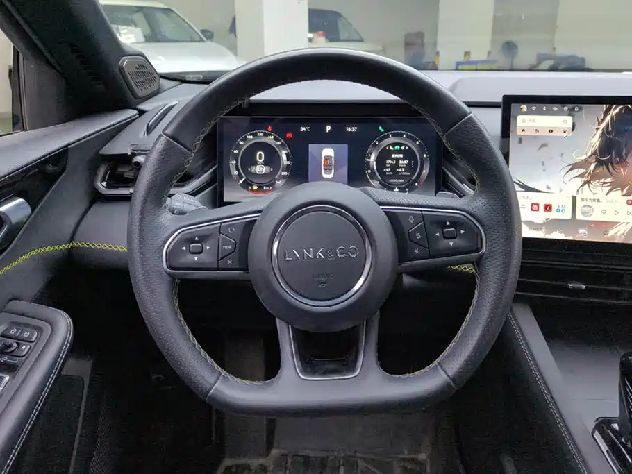 Lynk & Co 03 — миниатюра 15