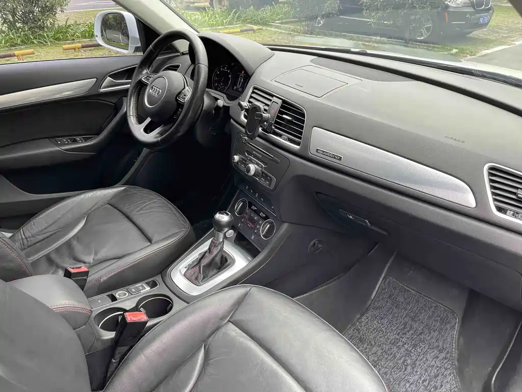 Audi Q3 — миниатюра 12
