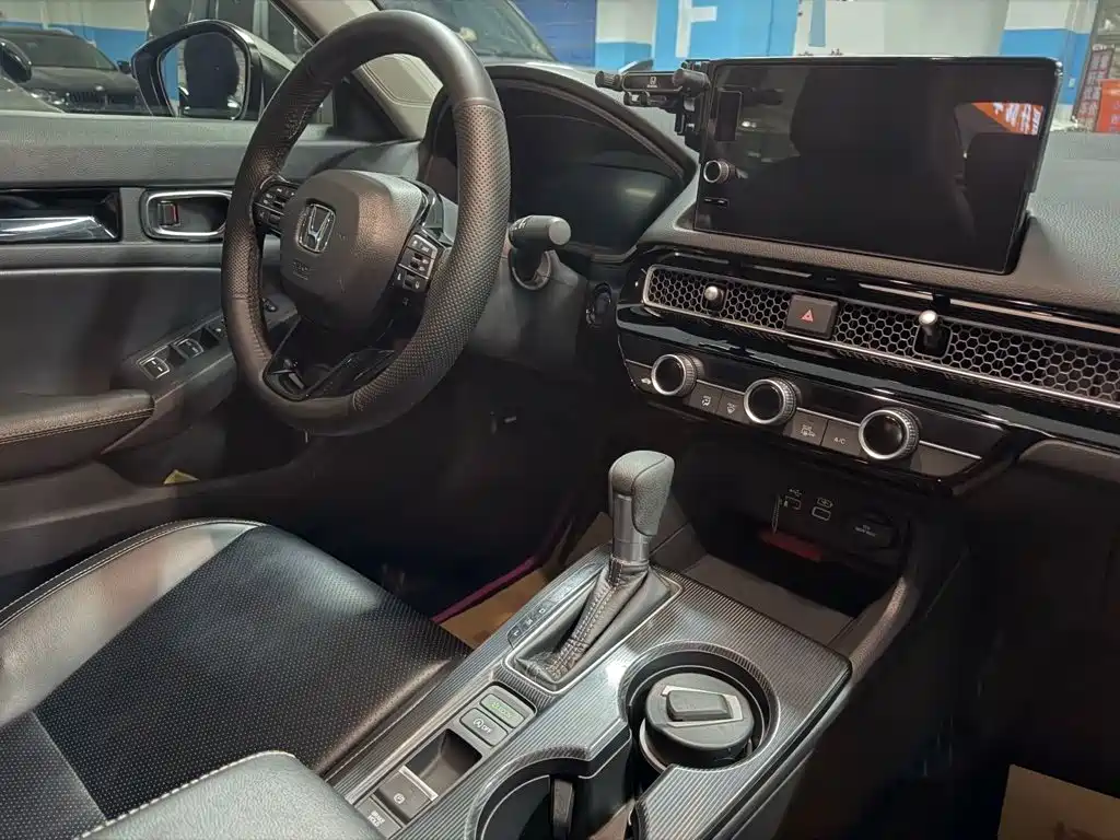 Honda Civic — миниатюра 6