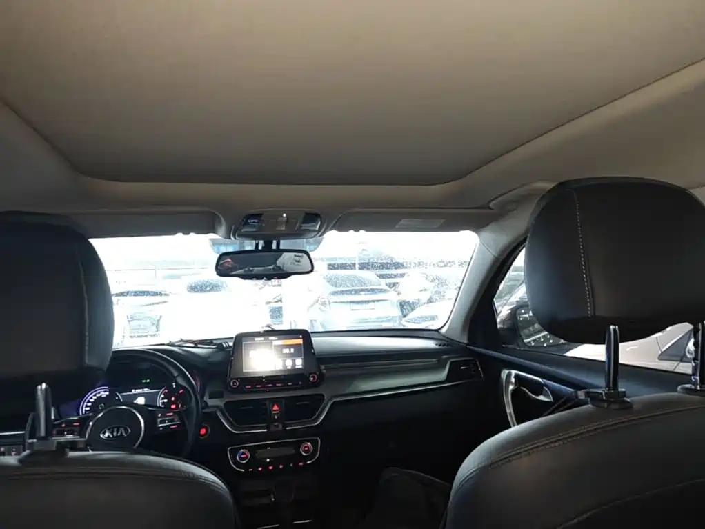 Kia Sportage — миниатюра 18