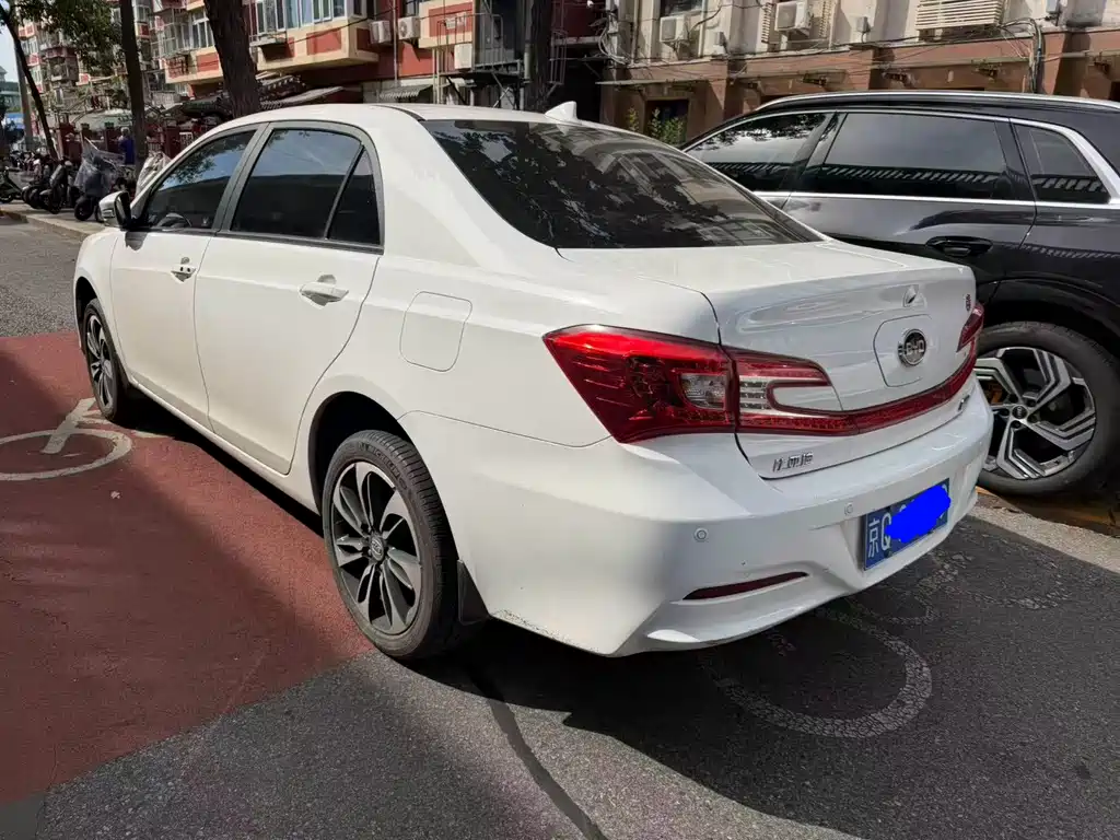 BYD Qin NEV — миниатюра 7