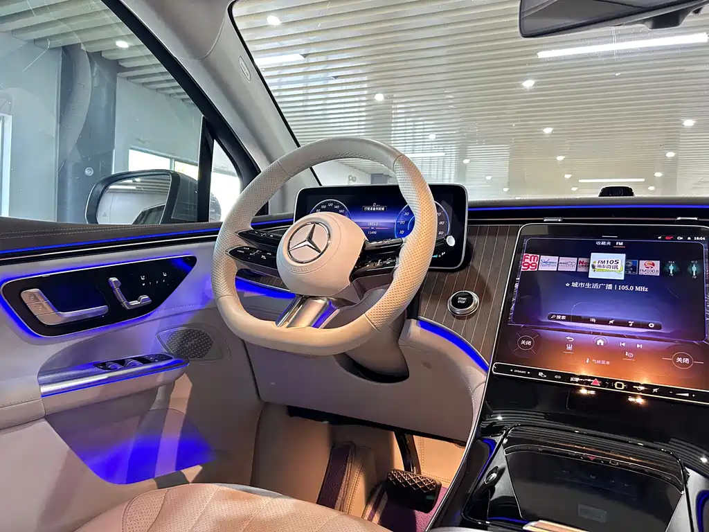 MERCEDES-BENZ EQE SUV