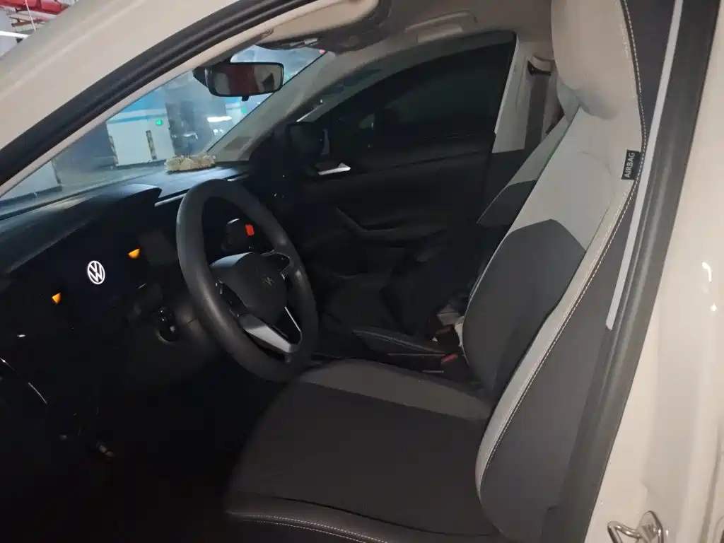 Volkswagen Lavida — миниатюра 11