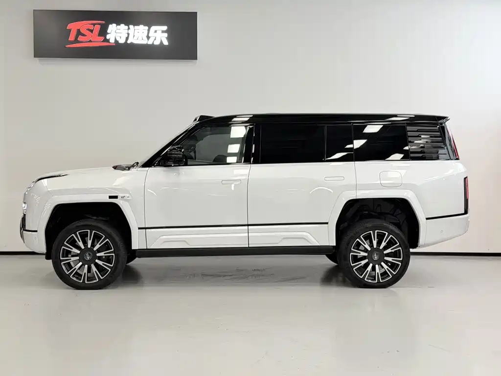 Yangwang Yangwang U8 L — миниатюра 3