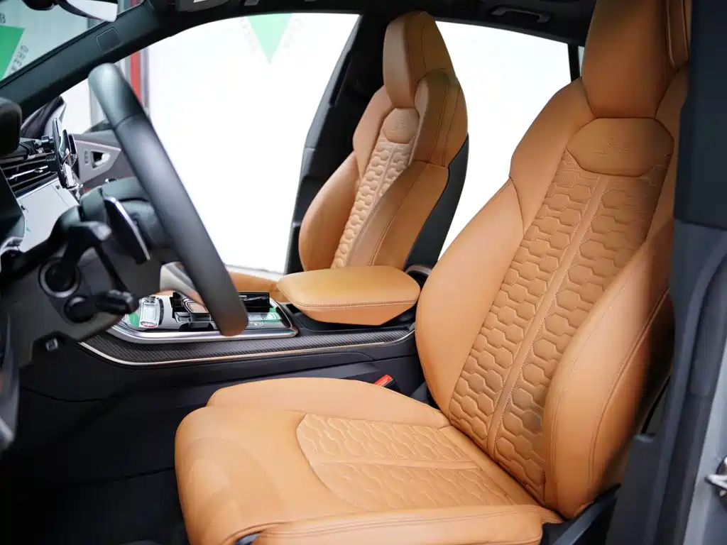 Audi RS Q8 — миниатюра 26