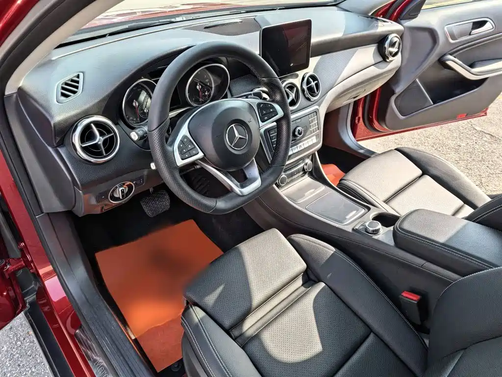Mercedes-Benz GLA — миниатюра 7