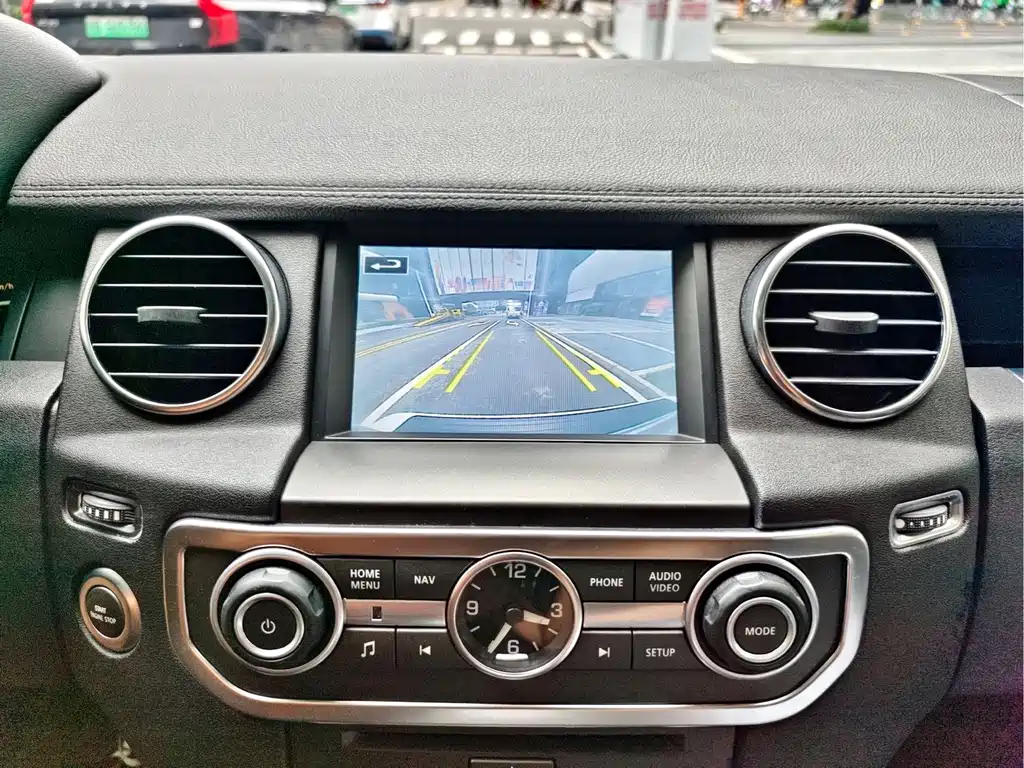 Land Rover Discovery — миниатюра 13