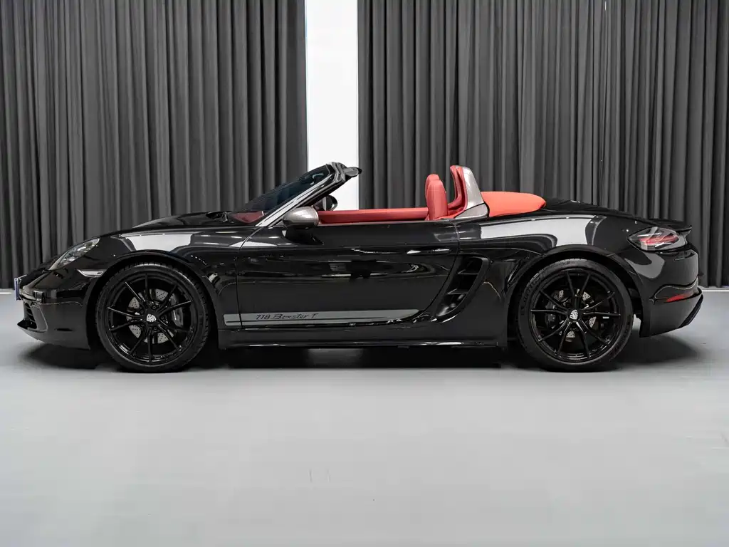 Porsche 718 2022 Boxster T 2.0T