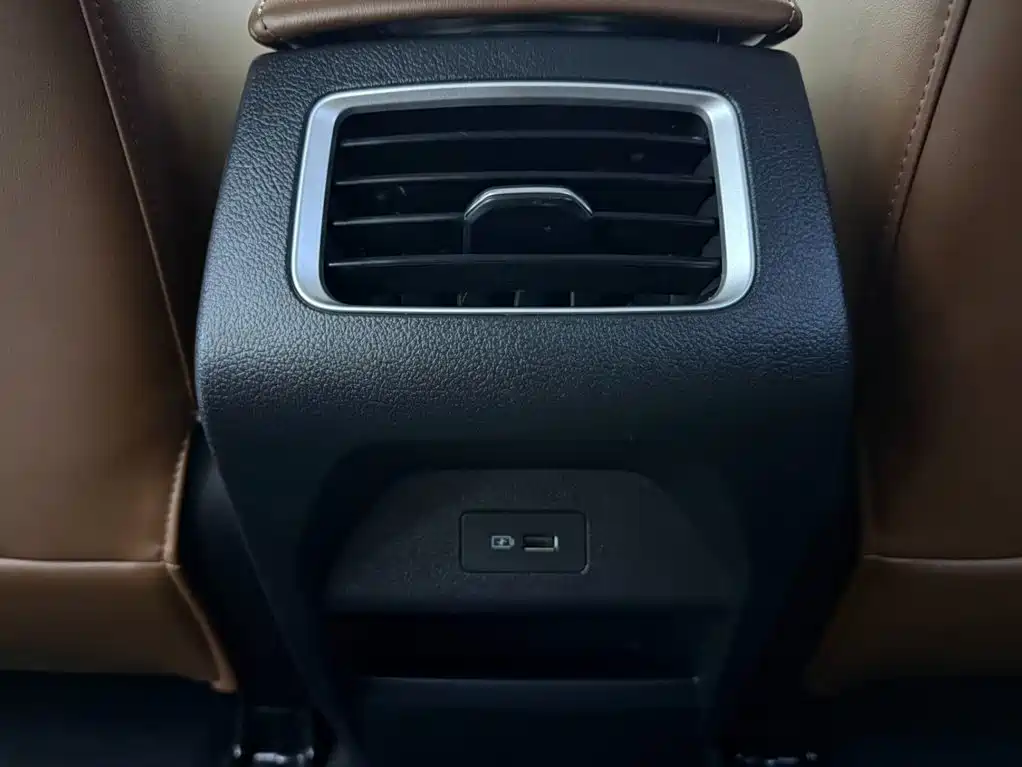 Geely Vision X6 — миниатюра 19