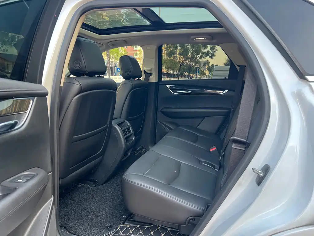 Cadillac XT5 — миниатюра 10
