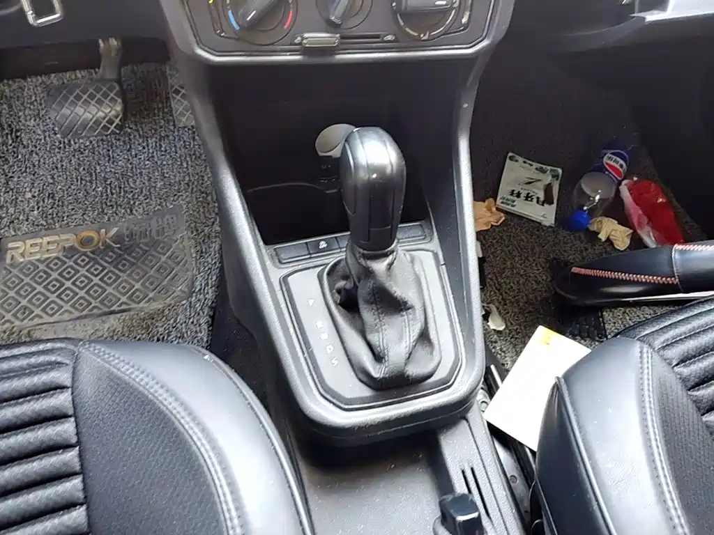 Volkswagen Santana — миниатюра 14