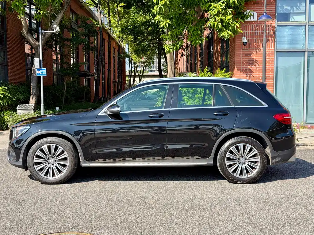 Mercedes-Benz GLC — миниатюра 2