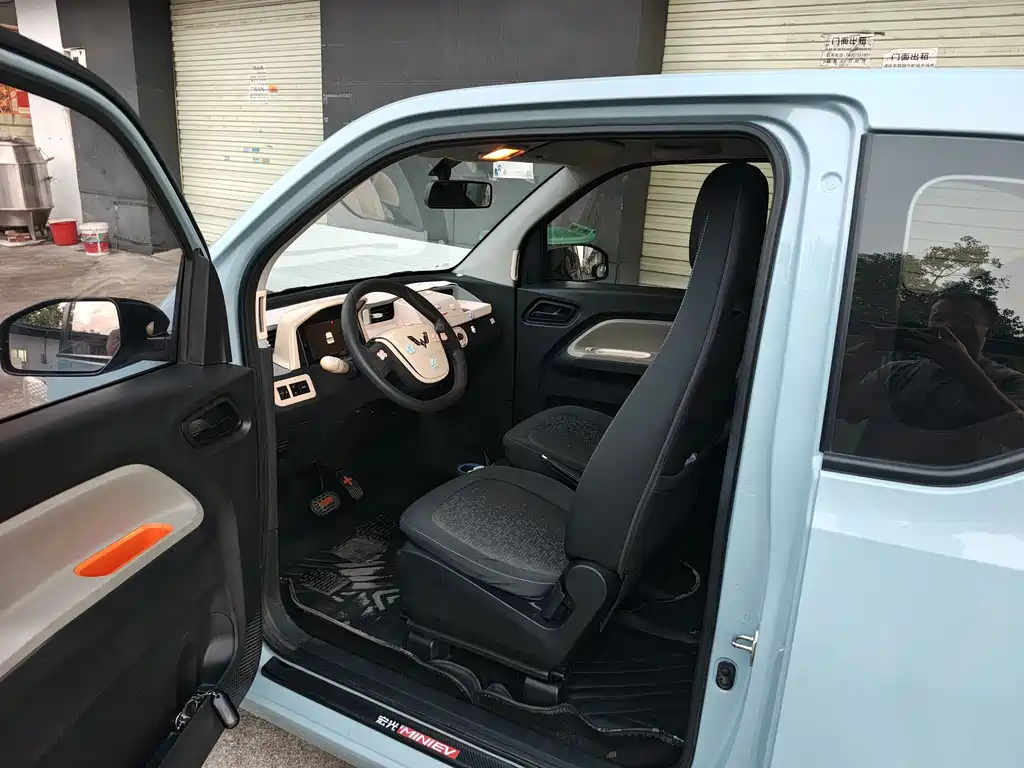 Wuling MINIEV — миниатюра 6