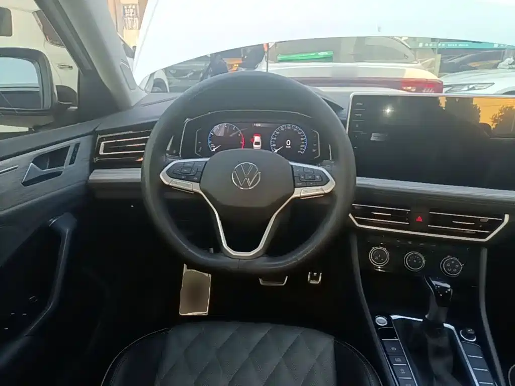 Volkswagen Sagitar — миниатюра 7