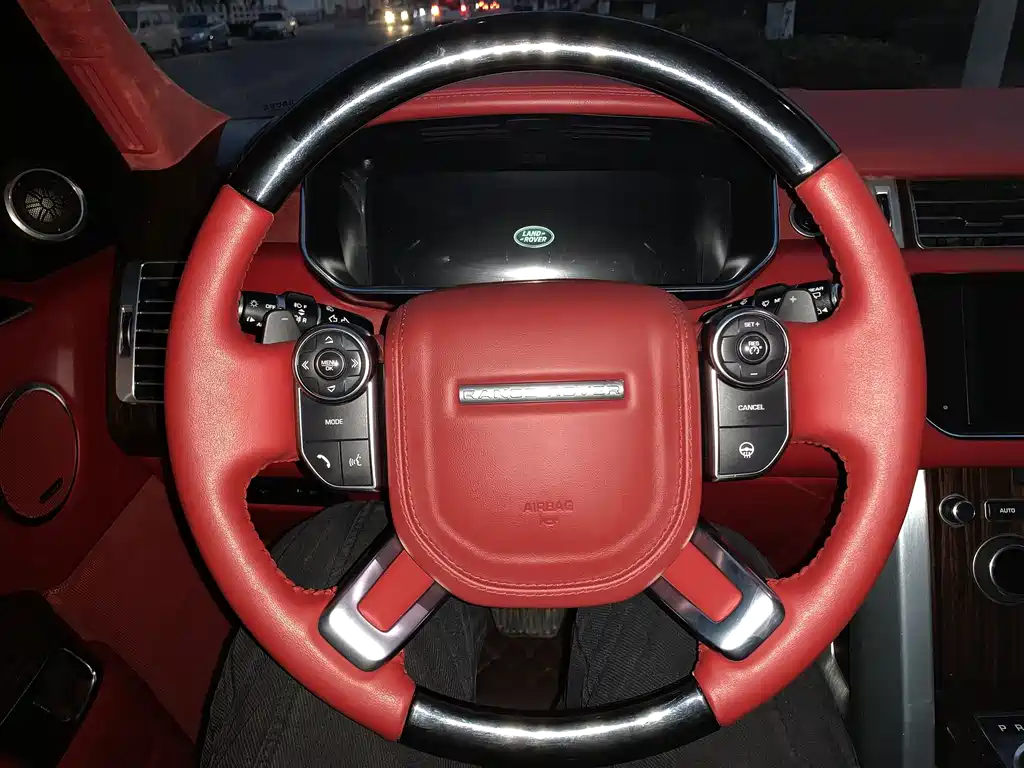 Land Rover Range Rover — миниатюра 25