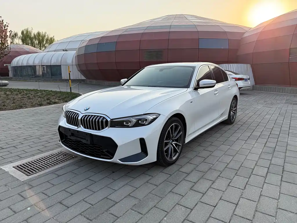BMW 3 Series 2024