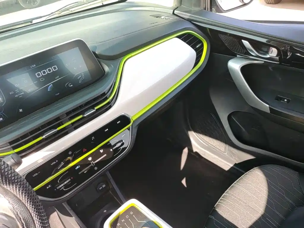 Changan Benben E-Star — миниатюра 13