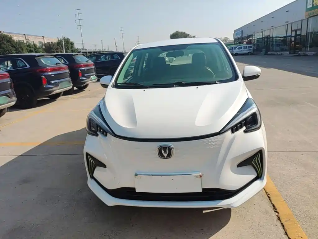 Changan Benben E-Star — миниатюра 3