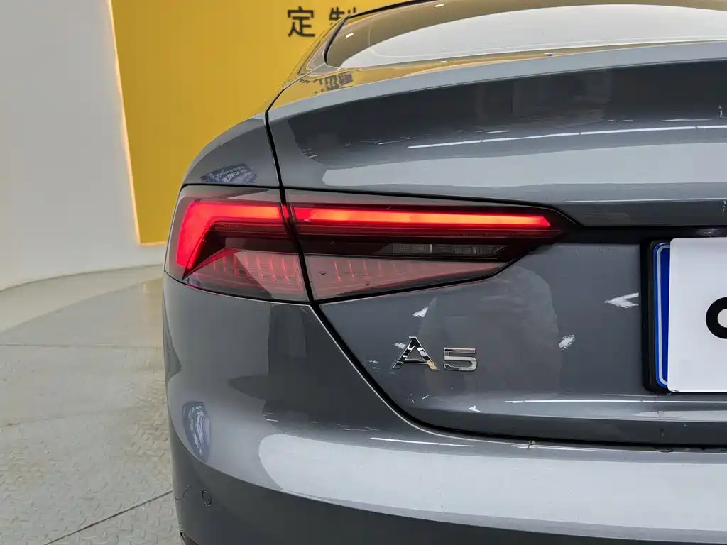 Audi A5 (Import) — миниатюра 9