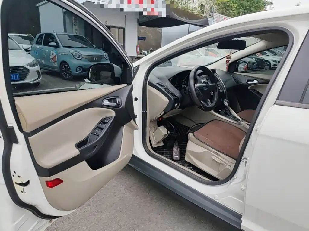 Ford Focus — миниатюра 16