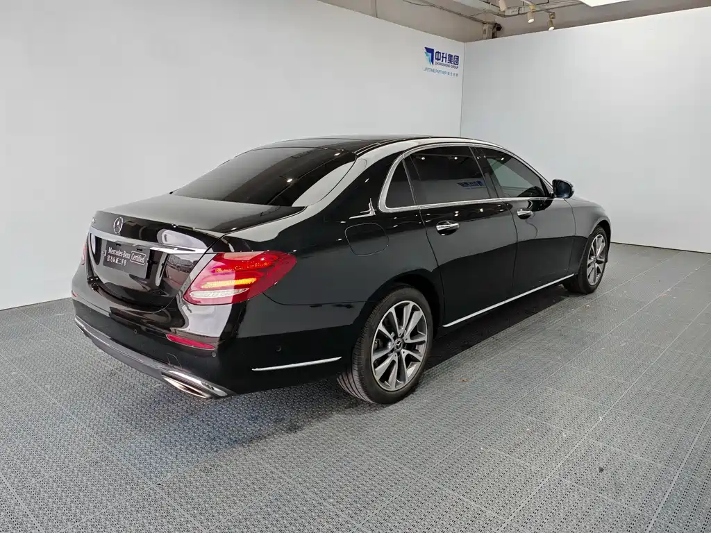 Mercedes-Benz E-Class E 2019 E 300 L Luxury