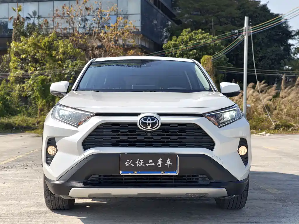 Toyota RAV4 2022 2.0L CVT Plus