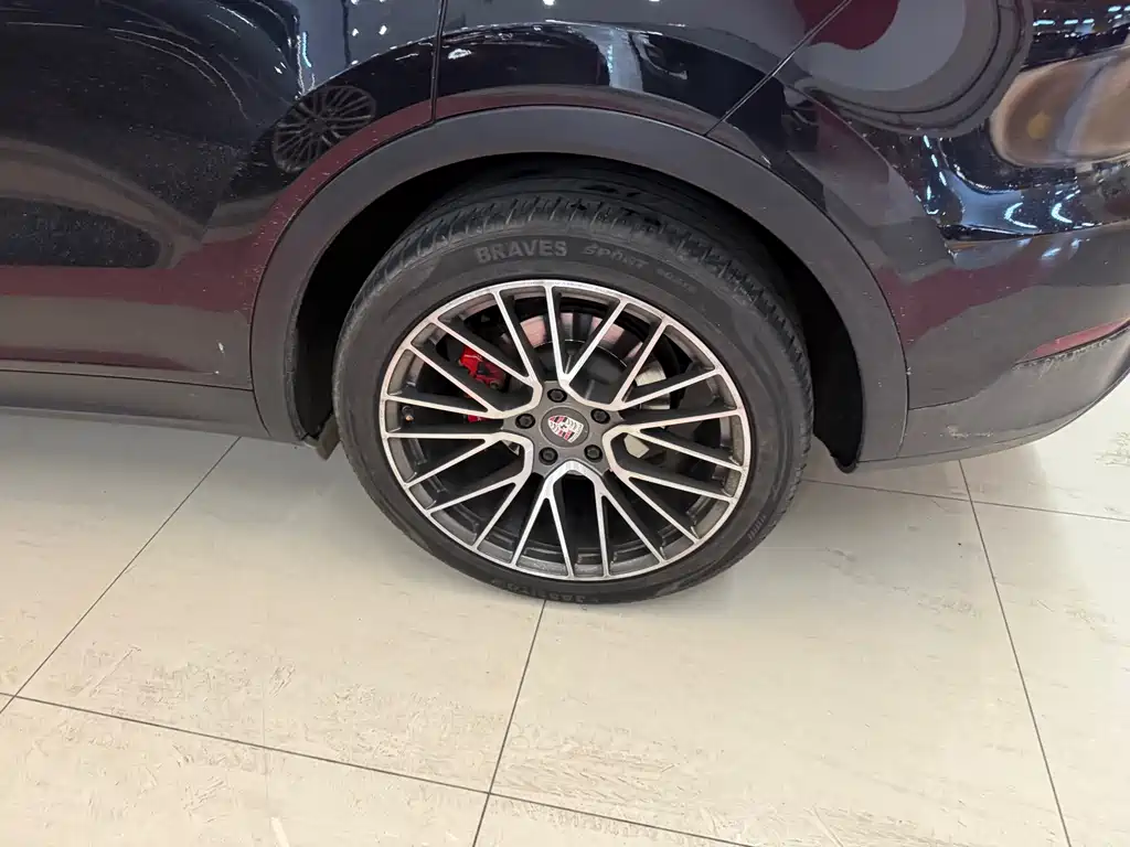 PORSCHE CAYENNE