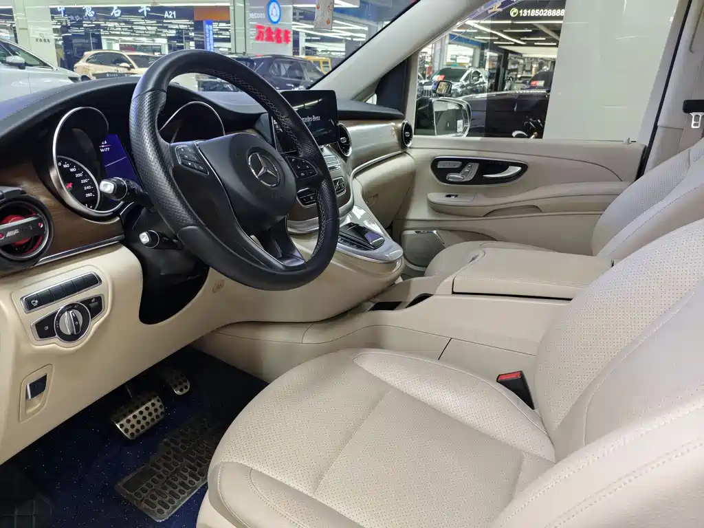 MERCEDES-BENZ V CLASS