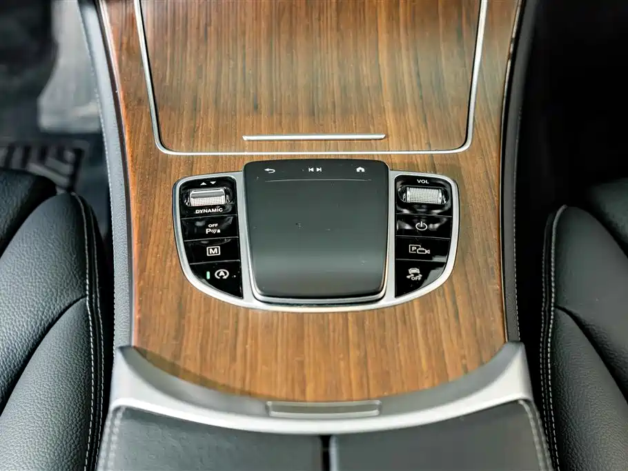 Mercedes-Benz GLC — миниатюра 14