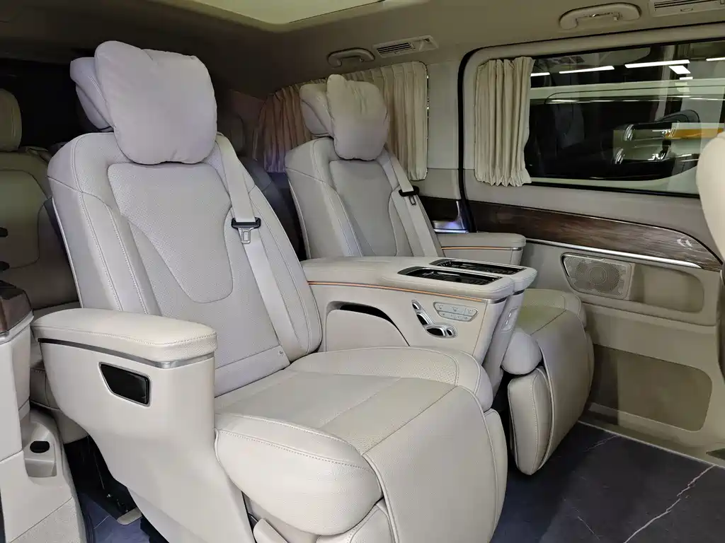 MERCEDES-BENZ V CLASS