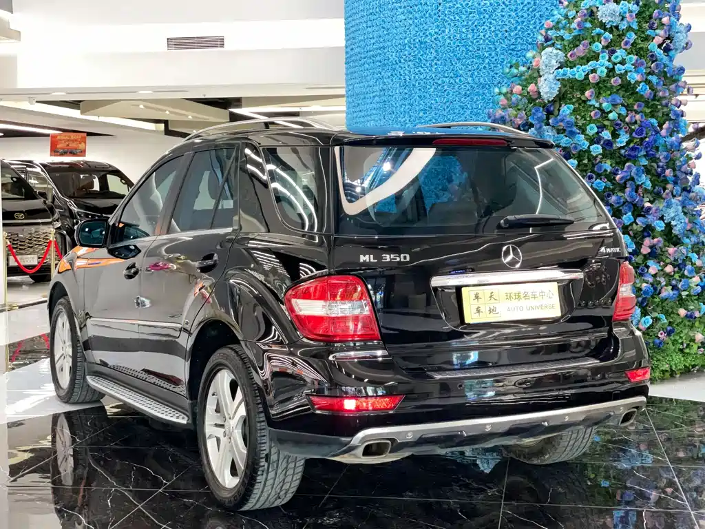 Mercedes-Benz M-Class — миниатюра 4