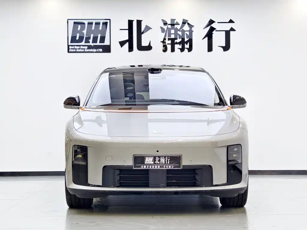 Li Auto i8 2025 Standard