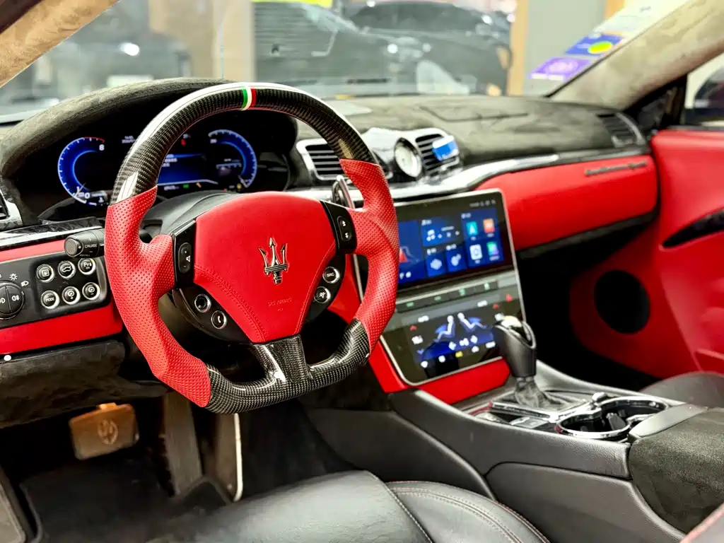 Maserati GranTurismo — миниатюра 12