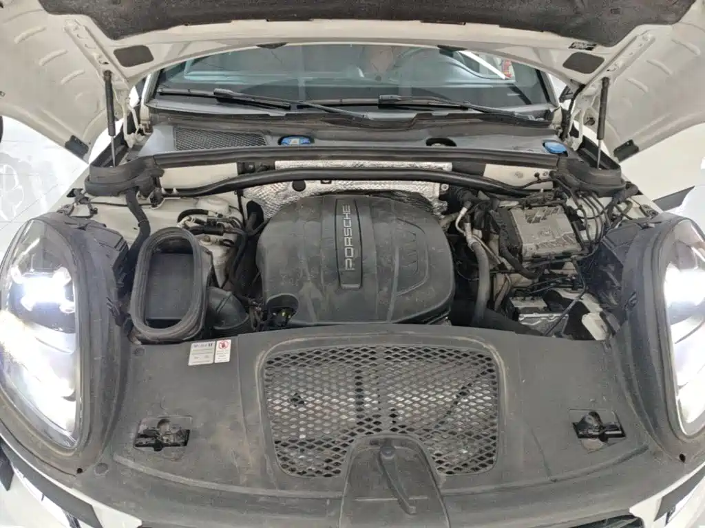 Porsche Macan — миниатюра 20