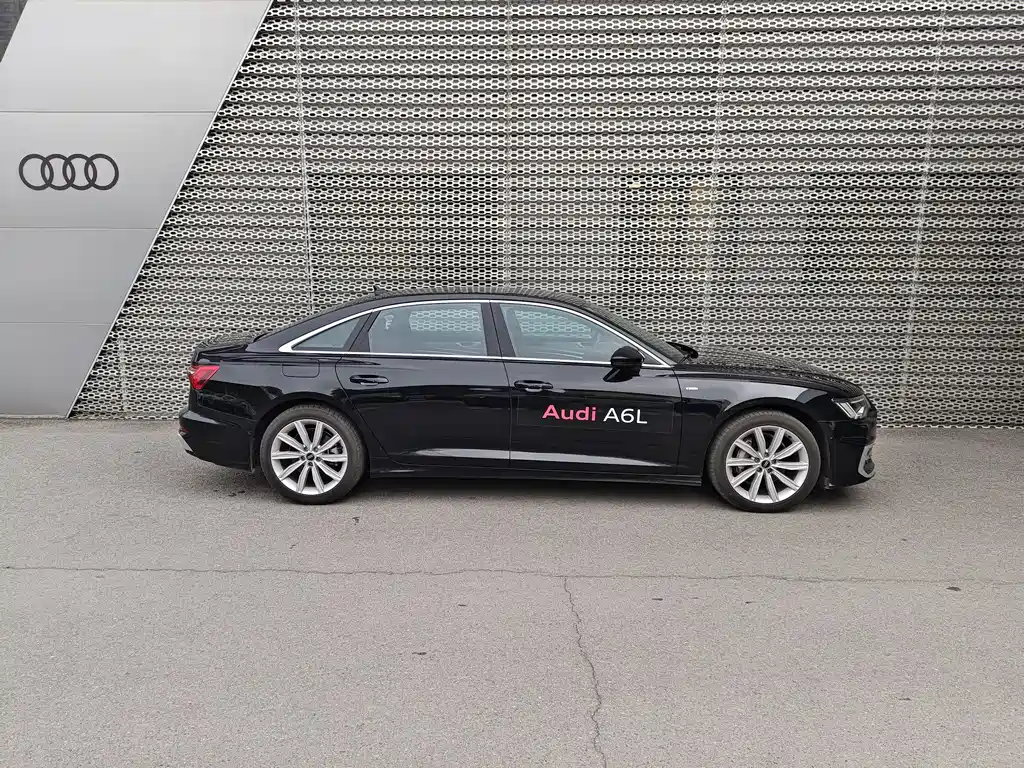 Audi A6L 2024 45 TFSI