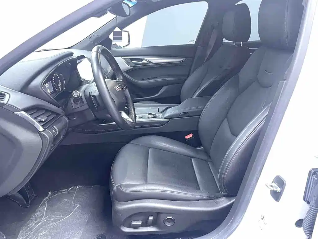 Cadillac CT5 — миниатюра 10
