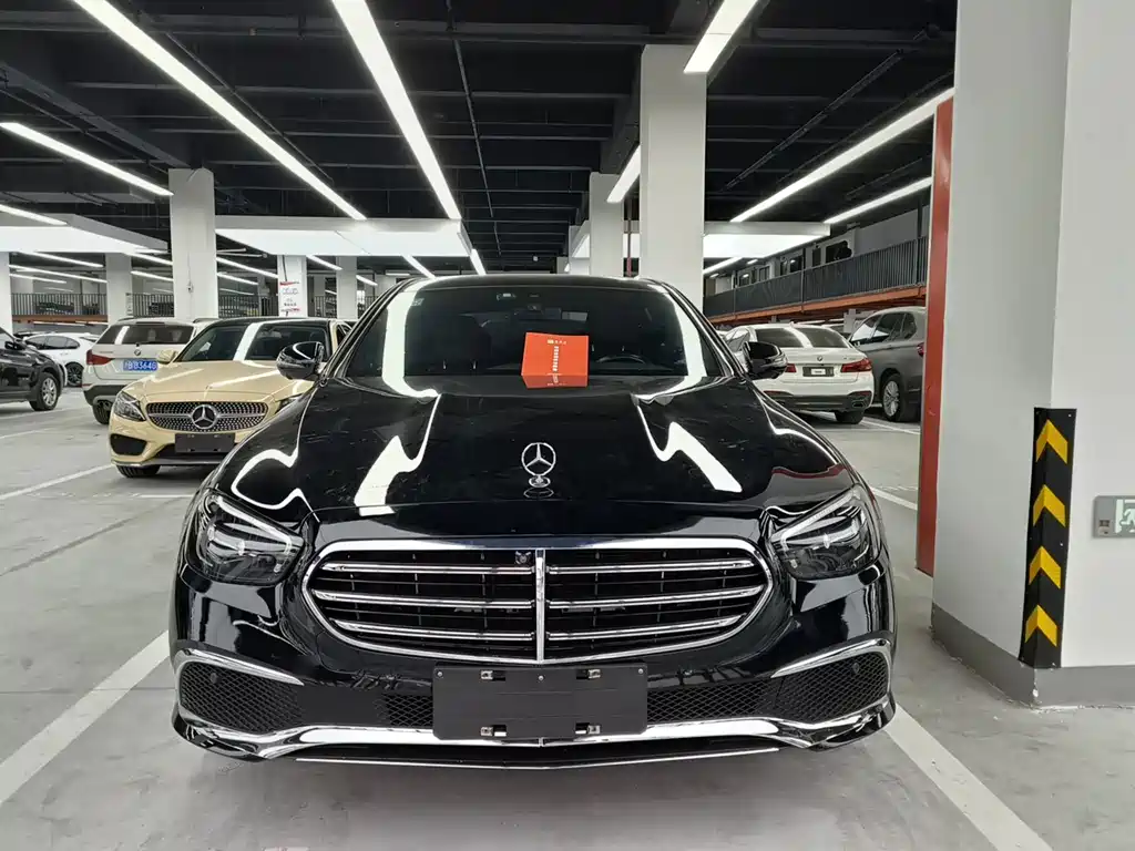 Mercedes-Benz E-Class — миниатюра 2