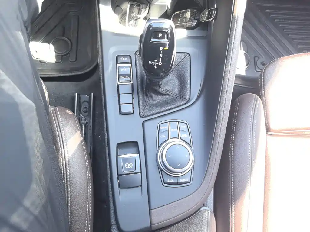 BMW X1 2021 sDrive25Li Lead