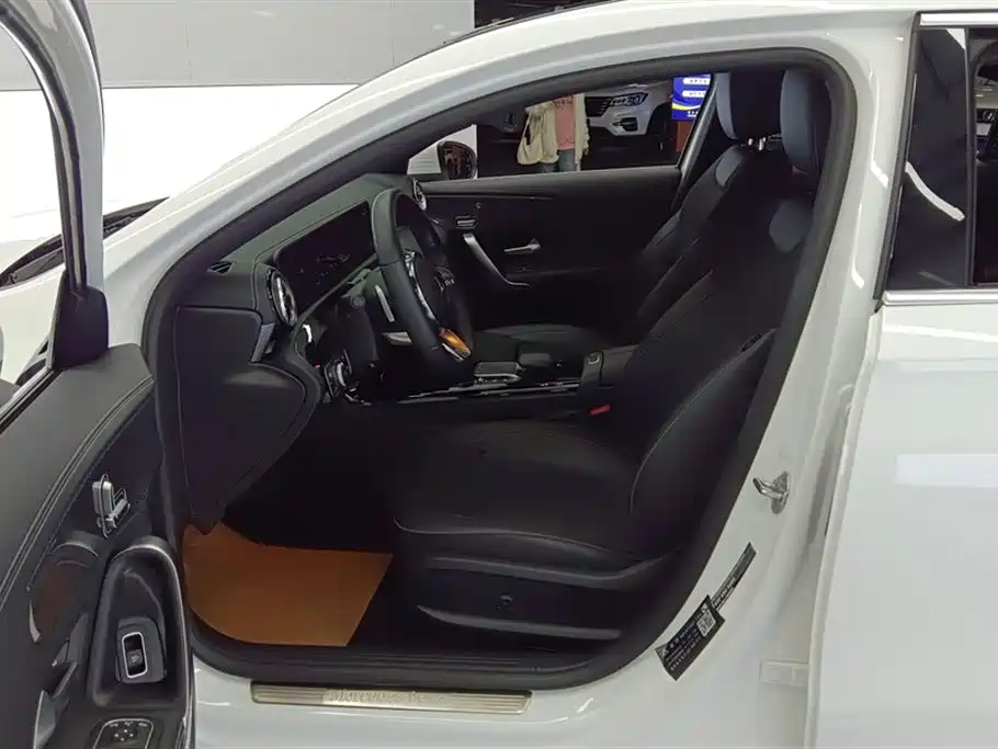 MERCEDES-BENZ A CLASS