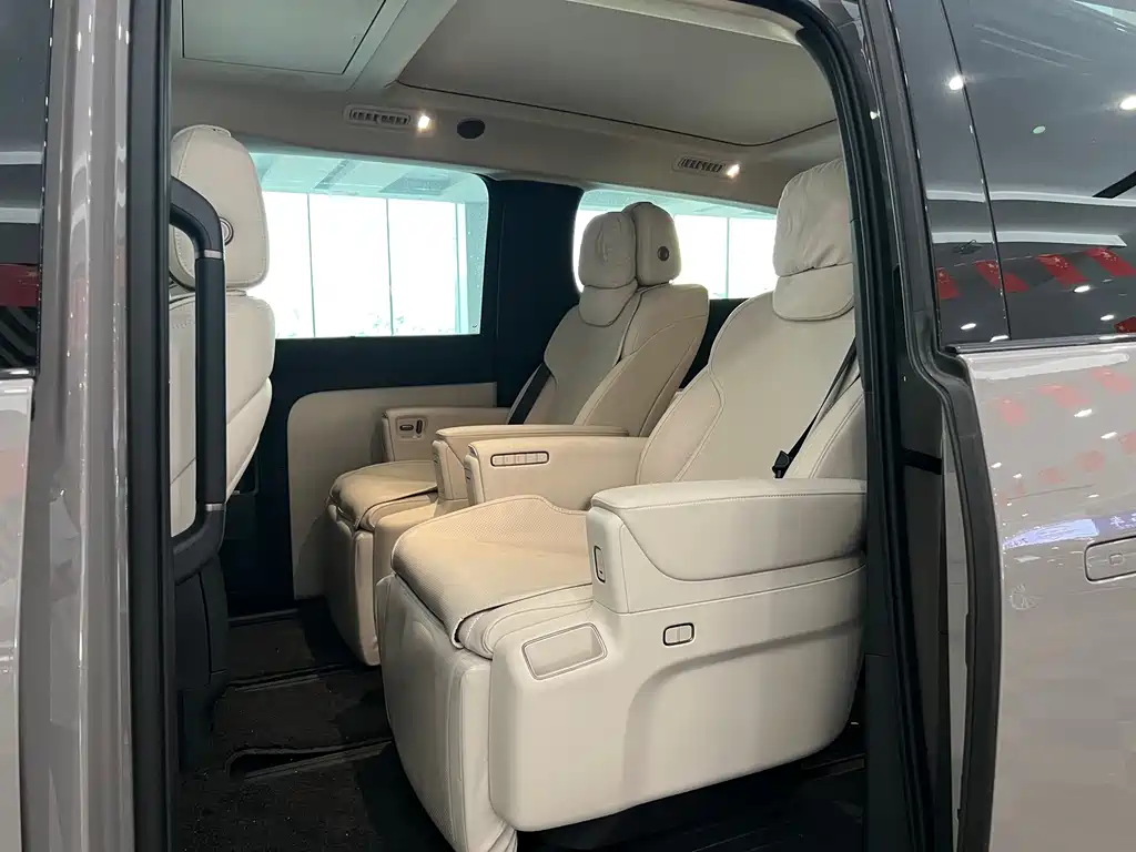 Li Auto Li MEGA — миниатюра 7
