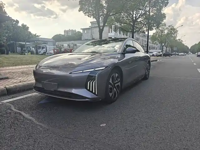 2025 Forthing Xinghai S7