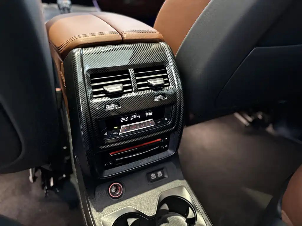 BMW X7 — миниатюра 18