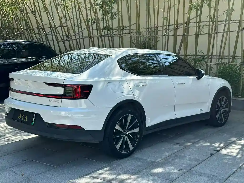 Polestar Polestar 2 — миниатюра 9