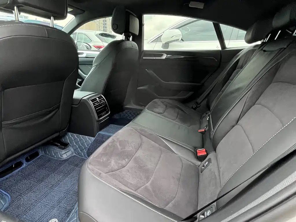 Volkswagen CC — миниатюра 10
