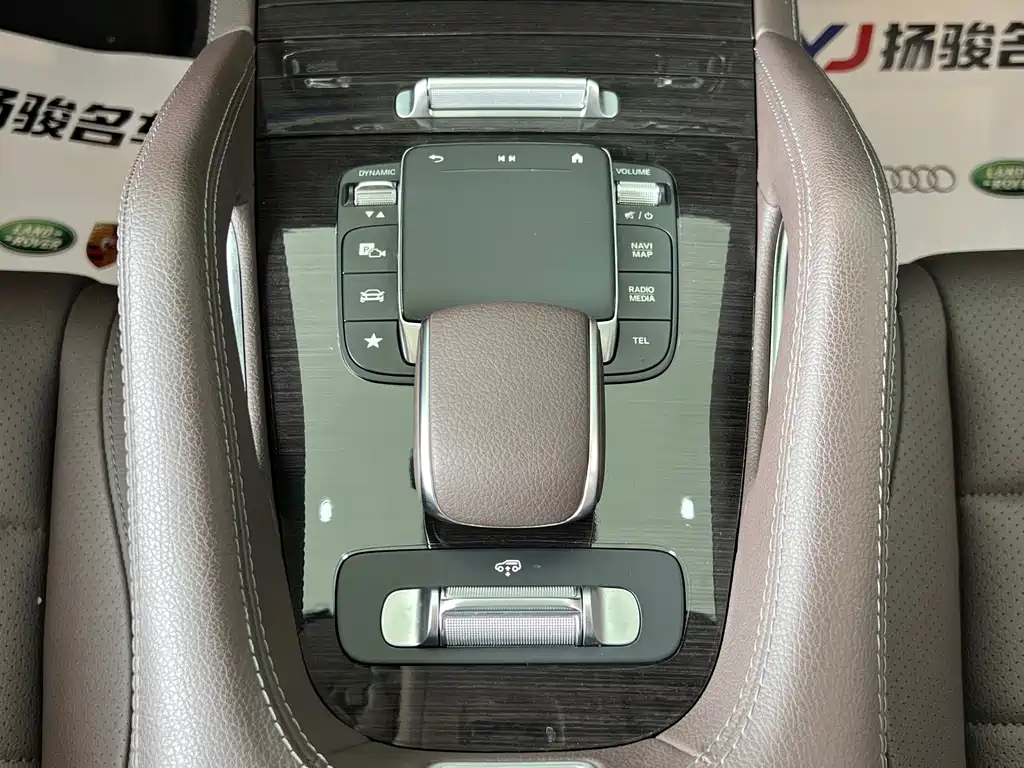 Mercedes-Benz GLE (Import) — миниатюра 14
