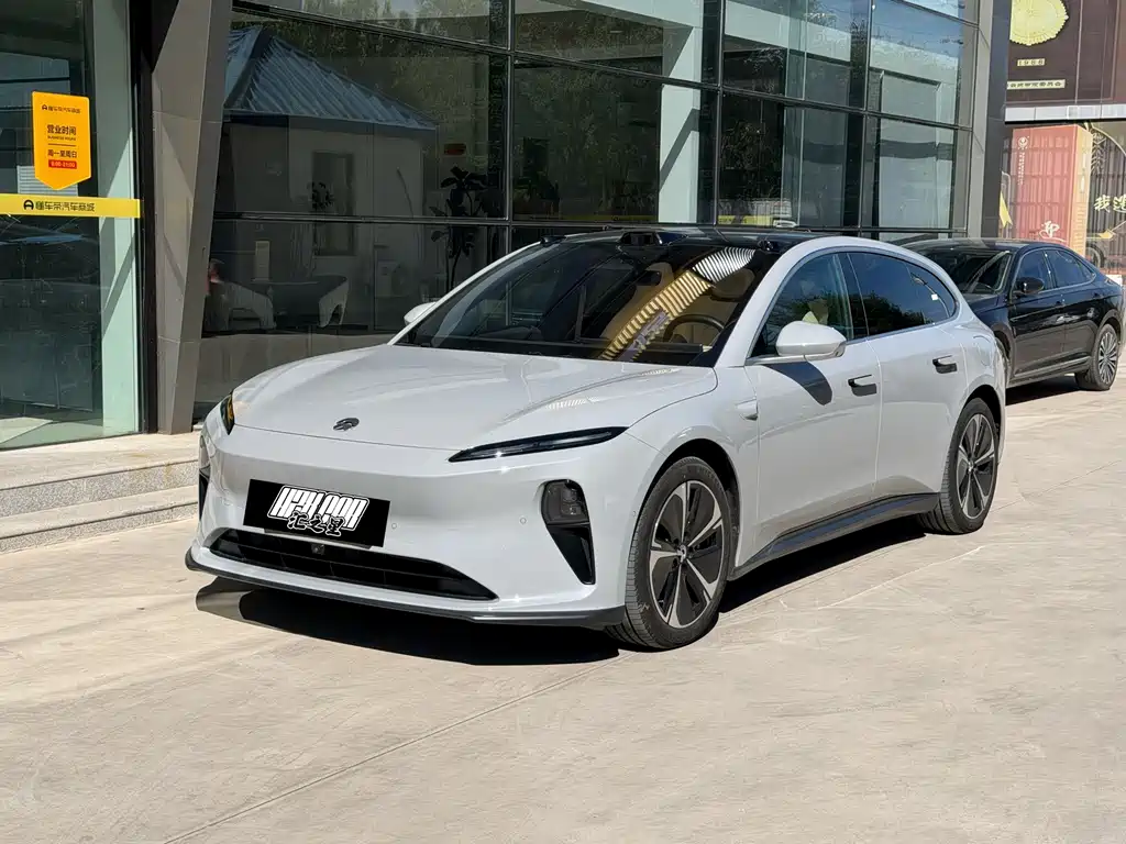 NIO ET5T