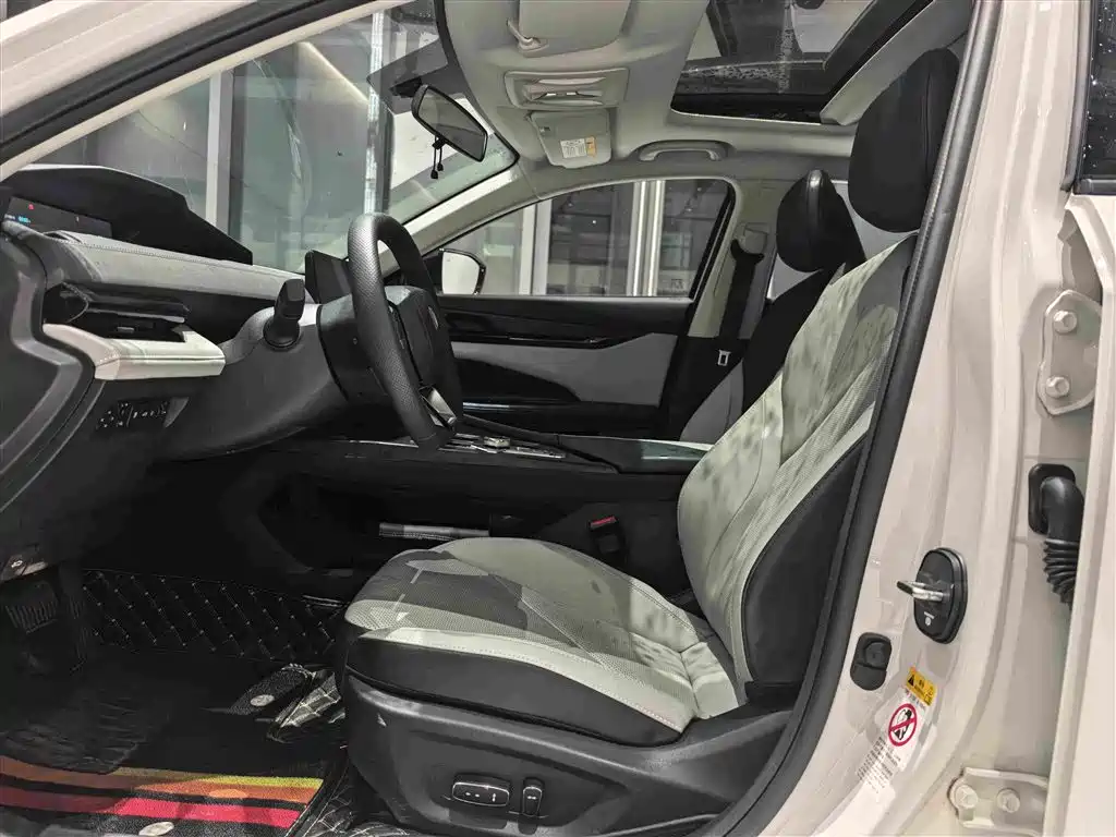Changan UNI-V iDD — миниатюра 4