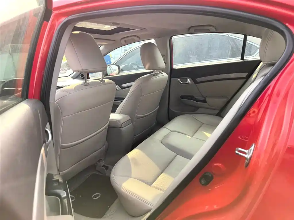 Honda Civic 2012 1.8L AT Luxury