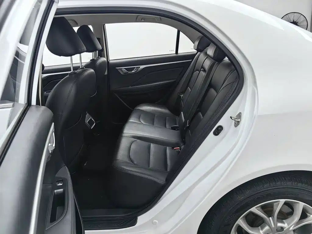 Geely Vision — миниатюра 15